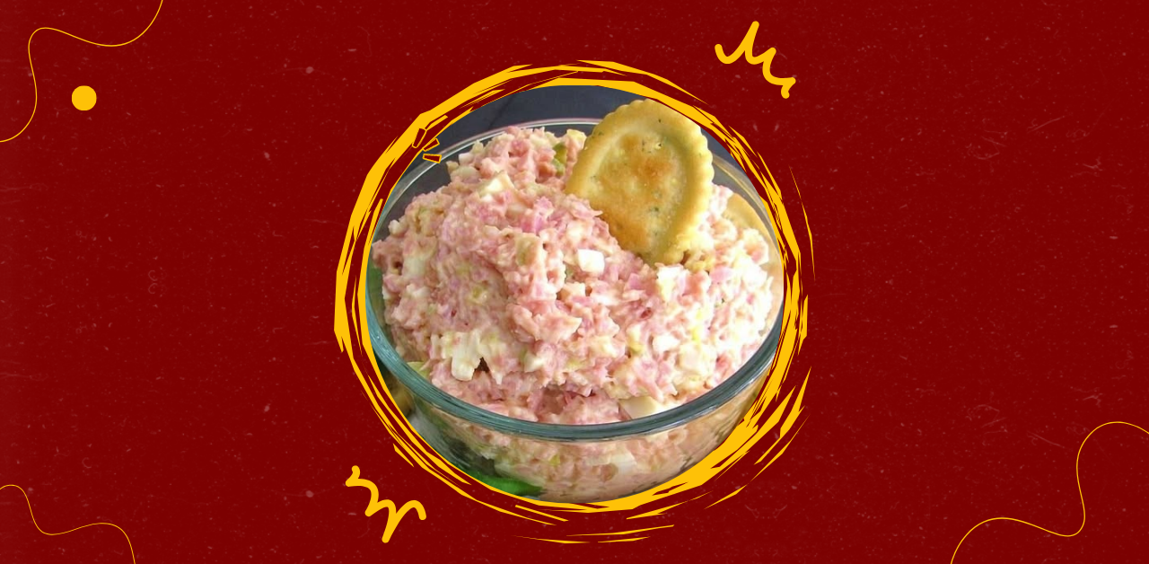 Homemade Ham Salad with Crackers